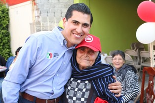 OFRECE CARLOS PEÑA GESTIONAR UNA PARTIDA ESPECÍFICA PARA REHABILITACIÓN DE CASAS DE SALUD COMUNITARIAS