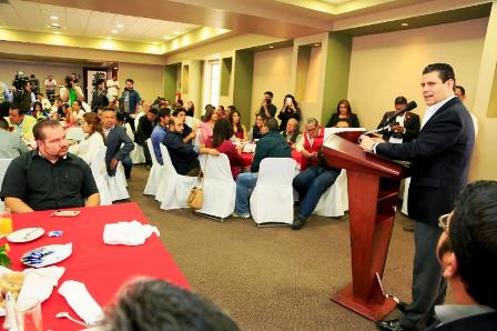 ENTREGA SEDESOL APOYOS PARA VIVIENDA EN PÁNUCO