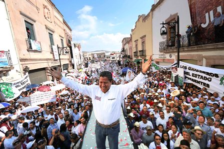 FUERZA SOCIAL ACOMPAÑA A CANDIDATOS EN SU CIERRE