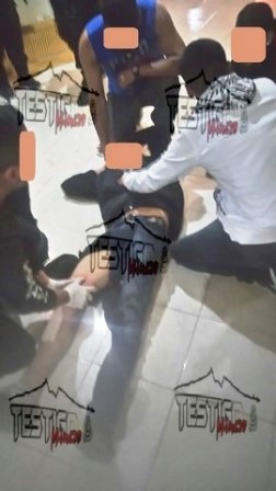 ENTRAN A FUNERARIA DONDE VELABAN A “ABIGAIL” Y BALEAN A DOS HOMBRES