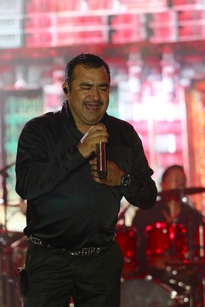 LLENA DE ROMANTICISMO EL CONJUNTO PRIMAVERA LA FENAFRE 2016