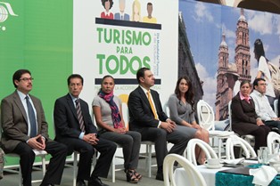 ASISTE CATARINO MARTÍNEZ DÍAZ A LA CELEBRAR EL DÍA MUNDIAL DEL TURISMO