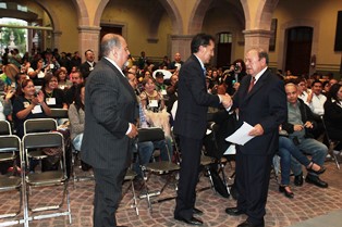 DA CATARINO MARTÍNEZ BIENVENIDA A DESCENDIENTES DE FRANCISCO GOITIA