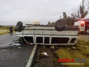 Se accidentan trabajadores del IMSS, mueren dos