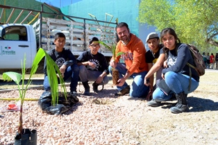 “LA FUERZA DE FRESNILLO SOMOS TODOS” TRABAJA EN LA DEPORTIVA SOLIDARIDAD