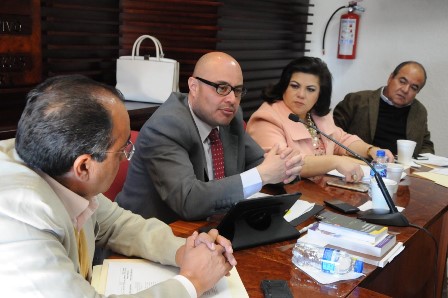 COMPARECE PROCURADOR ANTE LEGISLADORES
