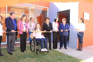 INAUGURAN ESPACIO ADMINISTRATIVO EN ESCUELA  DE TRABAJO SOCIAL