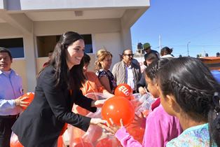 SUÁREZ DEL REAL FESTEJA A LOS NIÑOS DE LA PRIMARIA LÁZARO CÁRDENAS