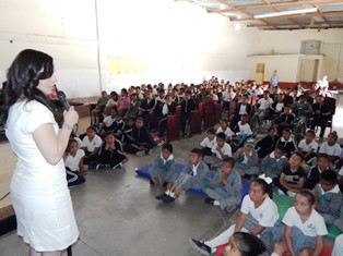 FESTEJAN A NIÑOS DE COMUNIDADES