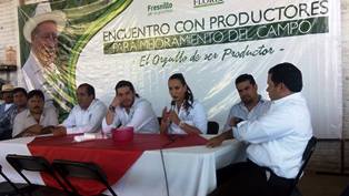 ENCUENTRO CON PRODUCTORES PARA EL FORTALECIMIENTO DEL CAMPO: LUPITA FLORES