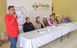 LOS TRES TRISTES TIGRES CONTAGIAN DE HUMOR A LOS FRESNILLENSES