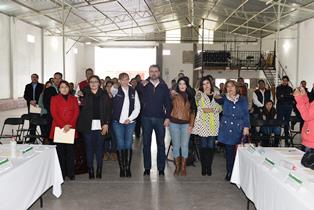 TOMAN PROTESTA A INTEGRANTES DEL COMITÉ MUNICIPAL PARA LA PREVENCIÓN DEL EMBARAZO EN ADOLESCENTES EN SESIÓN ITINERANTE DE CABILDO