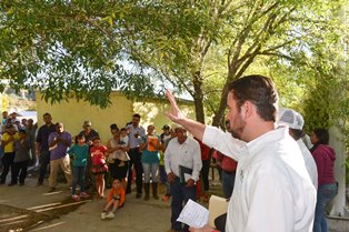 GOBIERNO MUNICIPAL Y ANTORCHA CAMPESINA TRABAJAN DE LA MANO  EN FAVOR DE LOS FRESNILLENSES
