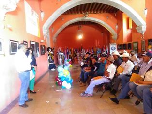 SE LES CUMPLE A LOS HABITANTES DE LA COLONIA FRANCISCO VILLA CON ESCRITURACIÓN DE VIVIENDA