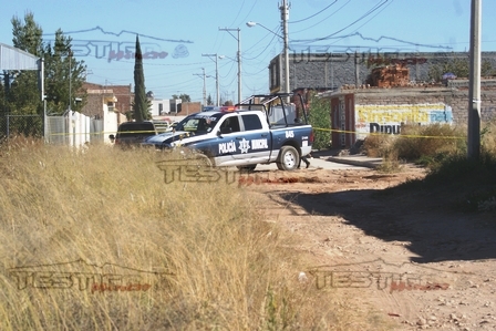 PRETENDÍAN INGRESAR DROGA Y CERVEZAS AL CERERESO DE CIENEGUILLAS; LOS DETIENE LA PEP