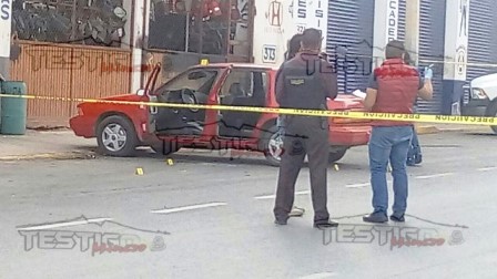 INTENTAN EJECUTAR A UNO FRENTE A UN YONKE
