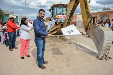 TRABAJAMOS FUERTE Y DECIDIDAMENTE  POR LAS COMUNIDADES DE FRESNILLO: HARO DE LA TORRE