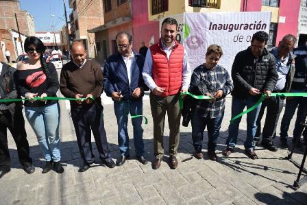 INVIERTEN 2.4 MILLONES EN PROYECTO INTEGRAL  DE LAS CALLES SARABIA Y AMÉRICA