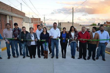 ENTREGAN OBRA EN LA CALLE TAYAHUA  DE LA COLONIA SOLIDARIDAD