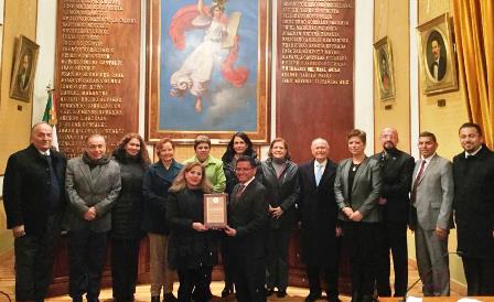 RECONOCE PLENO DEL TSJEZ LABOR DE LA MAGISTRADA LEONOR VARELA PARGA