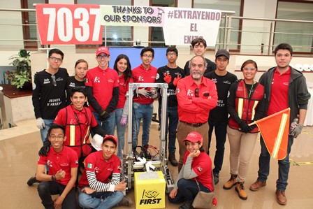 Gran participación del equipo de Fresnillo en FIRST