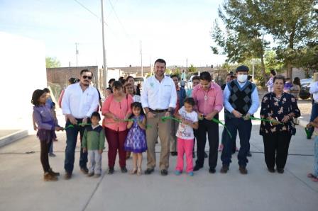 PAVIMENTAN CALLE MIXTECOS DE LA COLONIA AZTECA