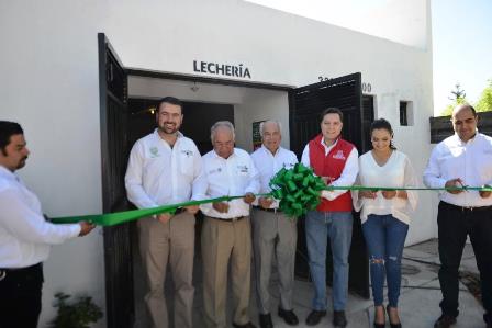 ENTREGAN LECHERÍA LICONSA  EN COLONIA FRANCISCO VILLA