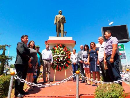 CONMEMORAN AUTORIDADES MUNICIPALES NATALICIO DE BENITO JUÁREZ