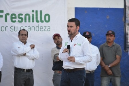 ENTREGAN PROYECTOS PARA LOS HABITANTES DE SANTA ROSA