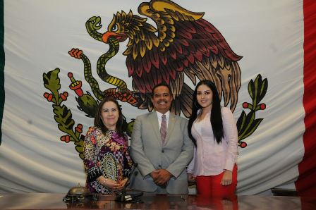 VÍCTOR HUGO REYES ARRIAGA TITULAR DEL ÓRGANO INTERNO DE CONTROL DEL TJAEZ