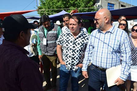 TRABAJAN A FAVOR DE LOS JORNALEROS AGRÍCOLAS  QUE LABORAN EN LA COMUNIDAD DE RÍO FLORIDO