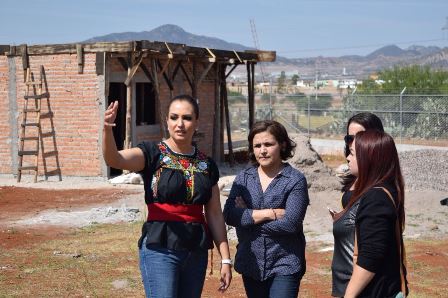 CUMPLE LUPITA FLORES COMPROMISO CENTRO CANINO Y FELINO Y AL FRACCIONAMIENTO ABEL DÁVILA