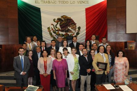 Antonio Guerrero de la Torre, merecedor de la presea  “Gilberto Rincón Gallado y Meltis”