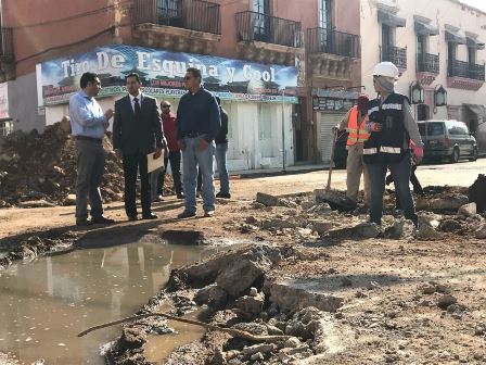 SUPERVISAN TRABAJOS DE REGENERACIÓN URBANA  EN LAS CALLES BELISARIO DOMÍNGUEZ Y OLMOS