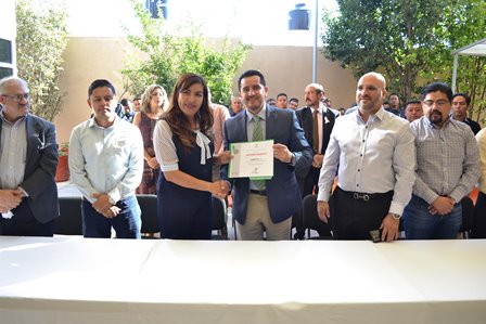 FOMENTAN EL AMOR POR LA PATRIA  A TRAVÉS DE PRINCIPIOS Y VALORES