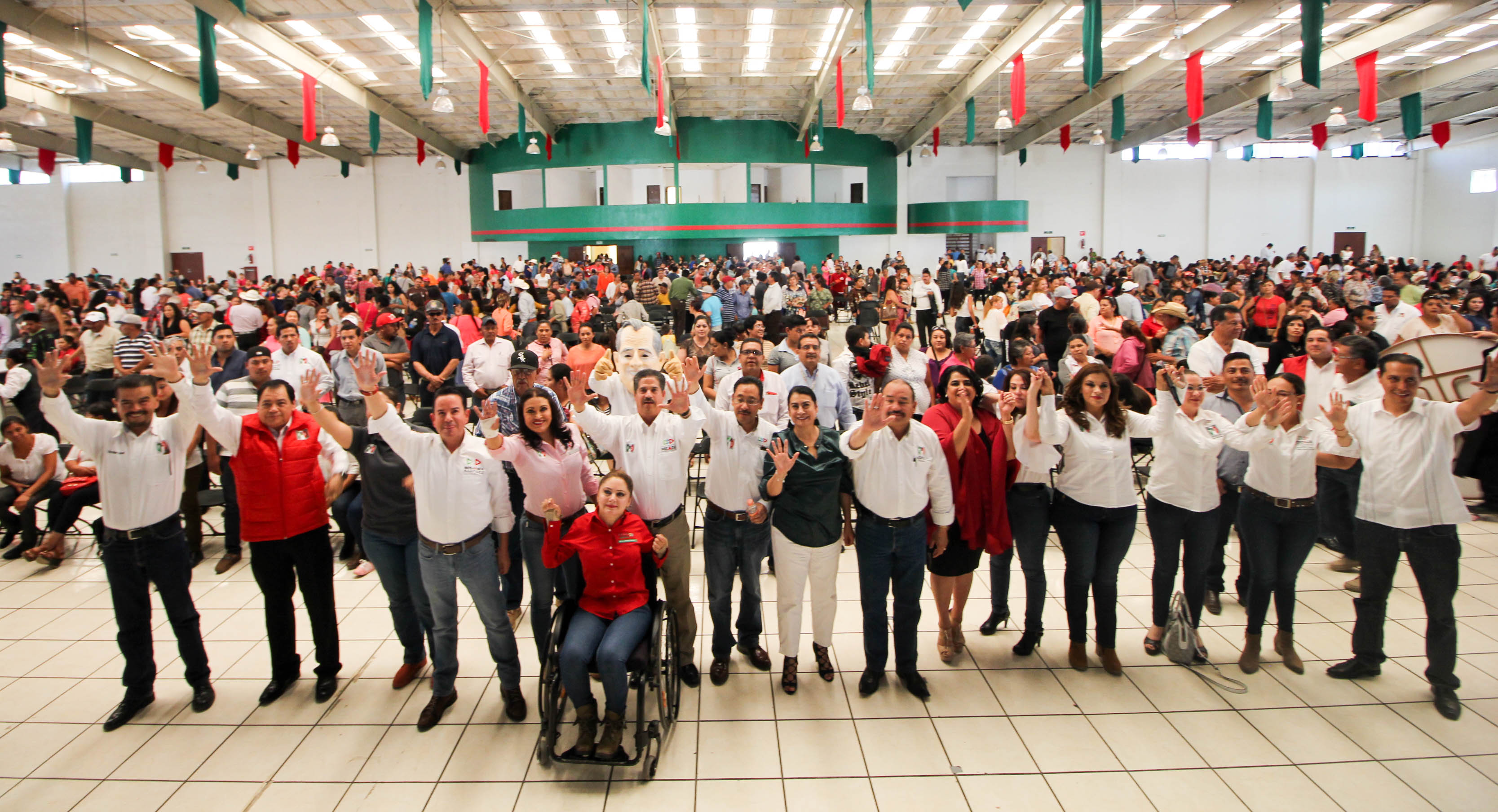 Encabeza Medrano Quezada reunión con mil 700 activistas del PRI en Fresnillo