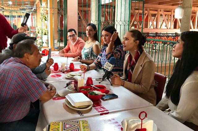 CONVIVEN CANDIDATAS A REINA DE LA FENAFLLO 2018 CON MEDIOS DE COMUNICACIÓN