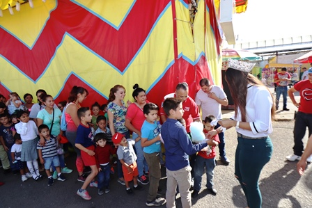 OBSEQUIA DIF MUNICIPAL BOLETOS PARA LOS JUEGOS MECÁNICOS