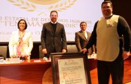 Entrega CDHEZ Premio Estatal de Derechos Humanos a la Fundación 