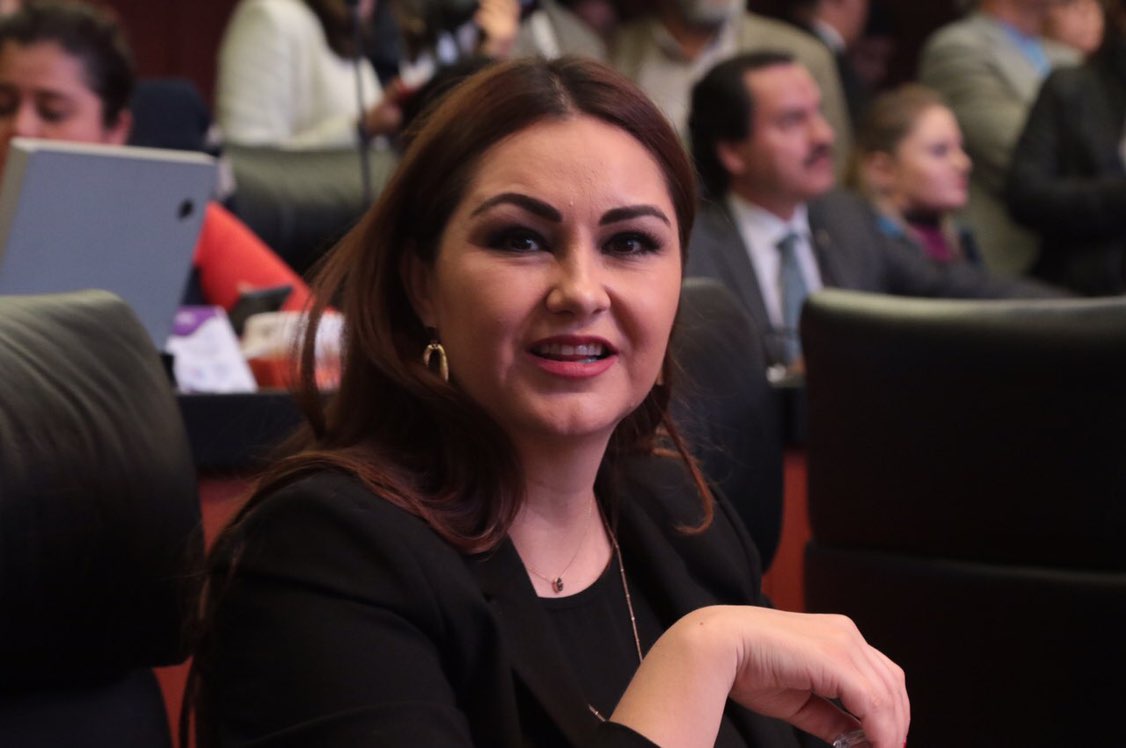 PAGAR A TRABAJADORES EVENTUALES DEL ISSSTE SUELDOS ATRASADOS Y BUSCAR SU REGULARIZACIÓN, PROPONE GEOVANNA BAÑUELOS