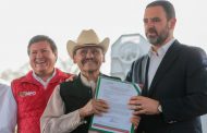 BENEFICIA GOBERNADOR TELLO A 800 CAMPESINOS CON IMPLEMENTOS AGRÍCOLAS