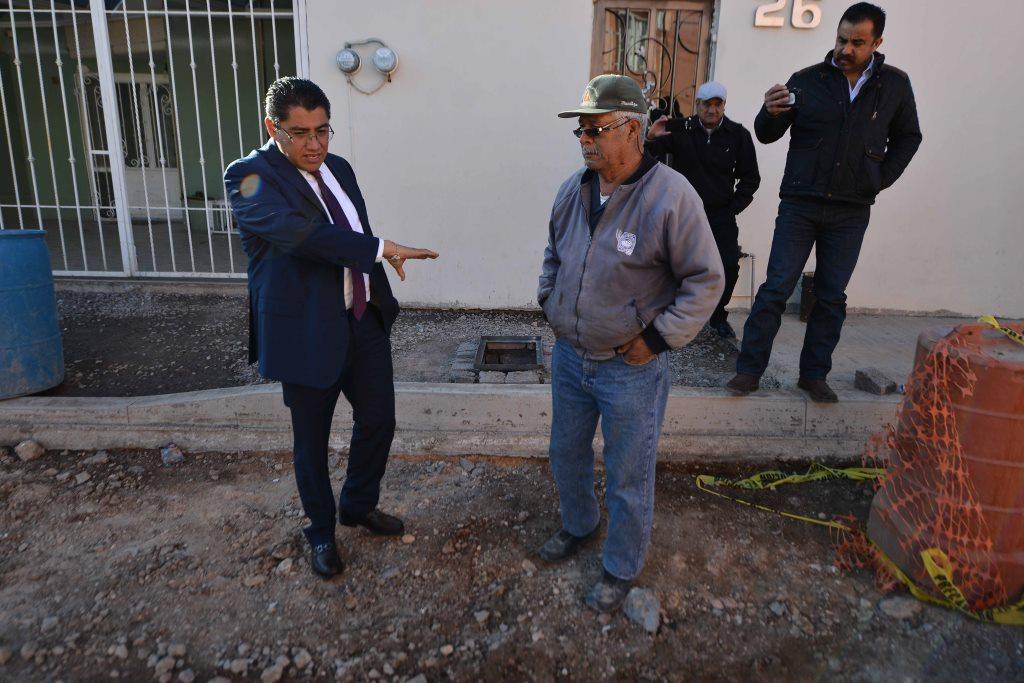 SUPERVISA SAÚL MONREAL OBRAS EN COLONIAS Y COMUNIDADES DE FRESNILLO