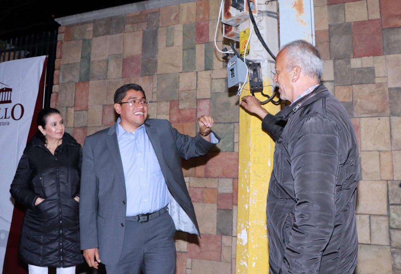 ENTREGA SAÚL MONREAL CAMBIO DE LUMINARIAS EN AVENIDA SONORA