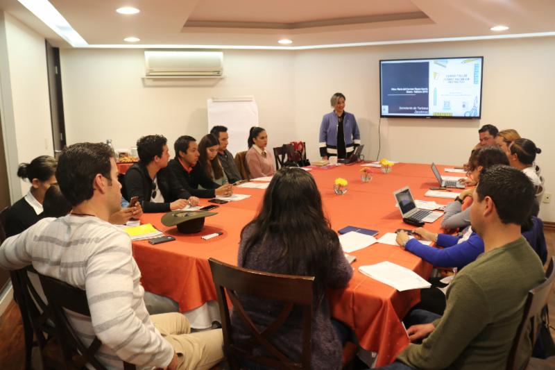 CAPACITA GOBIERNO ESTATAL A EMPRENDEDORES TURÍSTICOS BAJO LA METODOLOGÍA DE PERTENENCIA SOCIAL