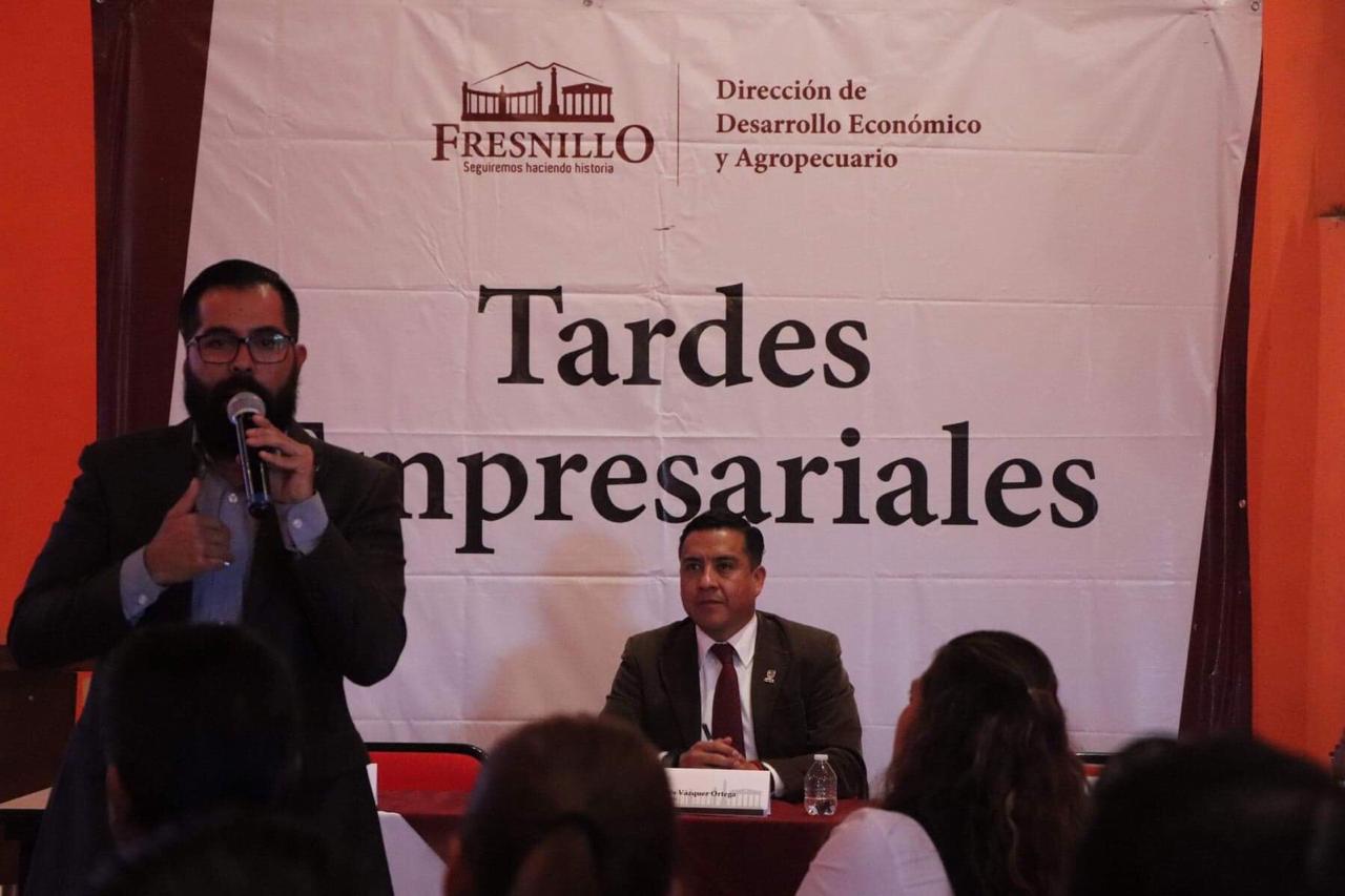 PROMUEVEN EL EMPRENDIMIENTO EN LOS FRESNILLENSES CON CONFERENCIA DENOMINADA ATENCIÓN AL CLIENTE