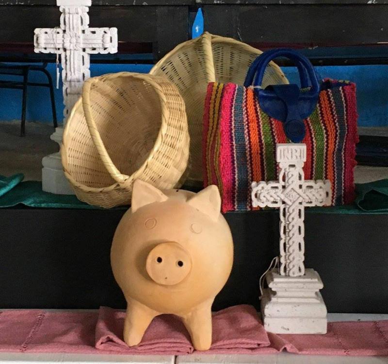PROMOCIONAN PRODUCTOS LOCALES Y ARTESANALES PARA EL 14 DE FEBRERO