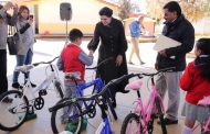 RECIBEN ESTUDIANTES DE VETAGRANDE BICICLETAS DEL PROGRAMA AYÚDAME A LLEGAR A MI ESCUELA