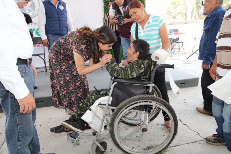 LLEGA GOBIERNO DEL ESTADO CON APOYOS Y SERVICIOS  A COMUNIDAD EL CHIQUE EN TABASCO