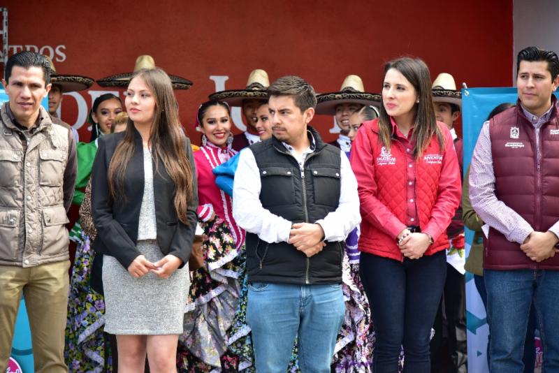 REFRENDA GOBIERNO COMPROMISO DE TRABAJO UNIDO A FAVOR DE LA JUVENTUD ZACATECANA
