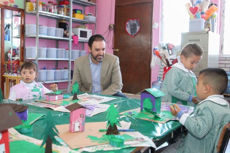 APOYA GOBERNADOR TELLO CON BECAS BIMESTRALES A QUIENES CUIDAN A ZACATECANOS CON ALGUNA DISCAPACIDAD